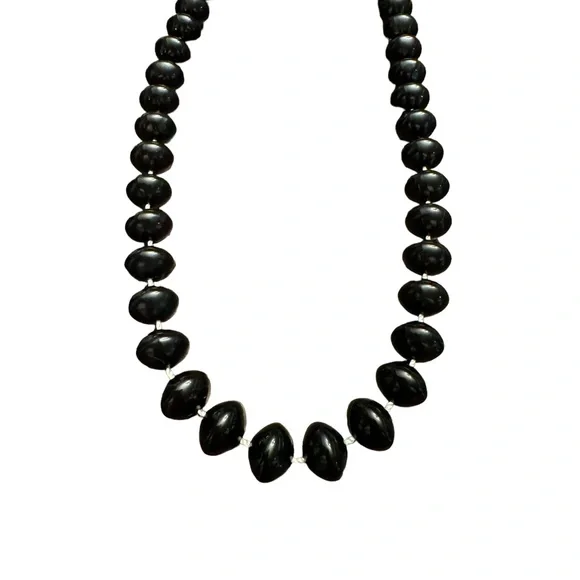 Vintage Black Bead Necklace - Picture 3 of 7